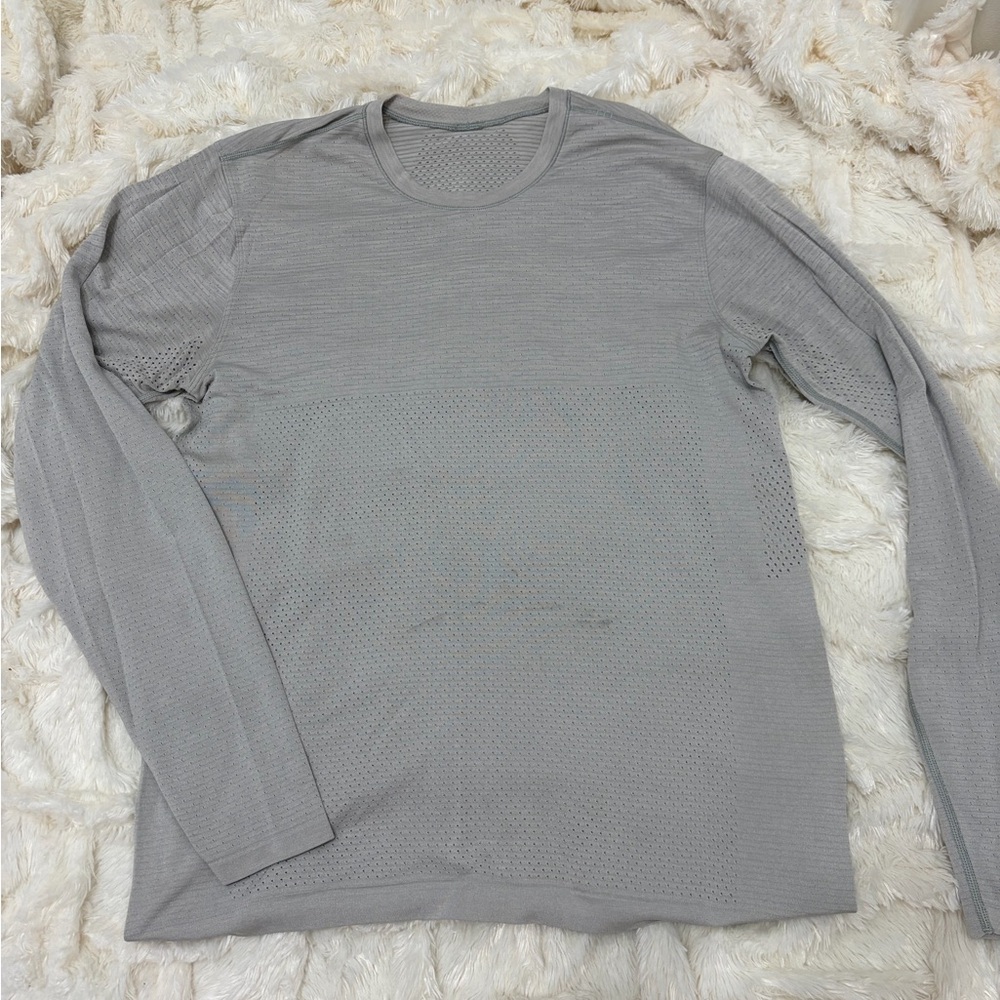Lululemon Men's Long Sleeve Mesh Performance Shirt - Light Gray